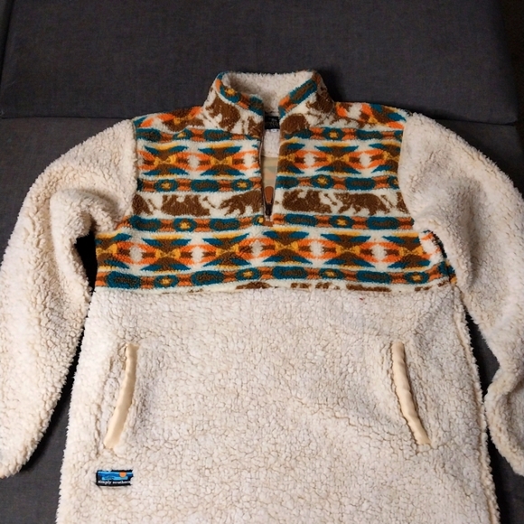 Simply Southern Sherpa Pullover - Picture 1 of 4